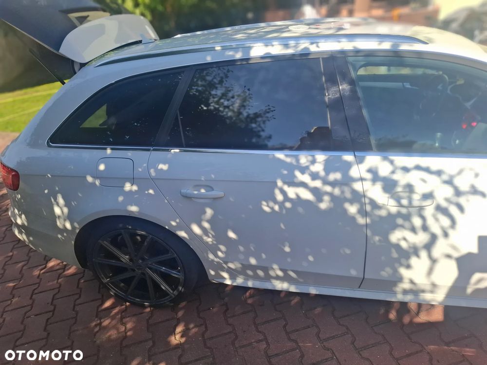 Audi A4 Avant - 13