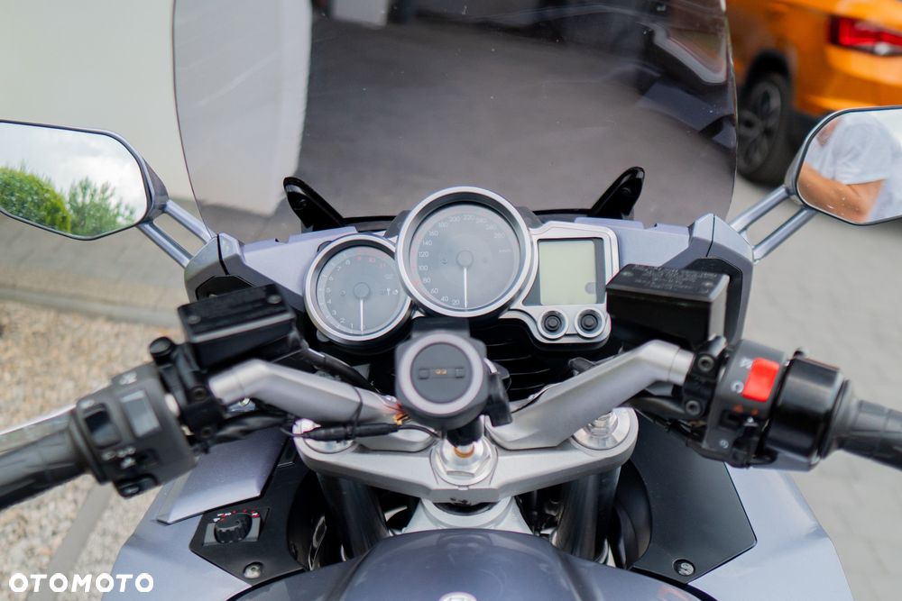 Yamaha FJR - 22