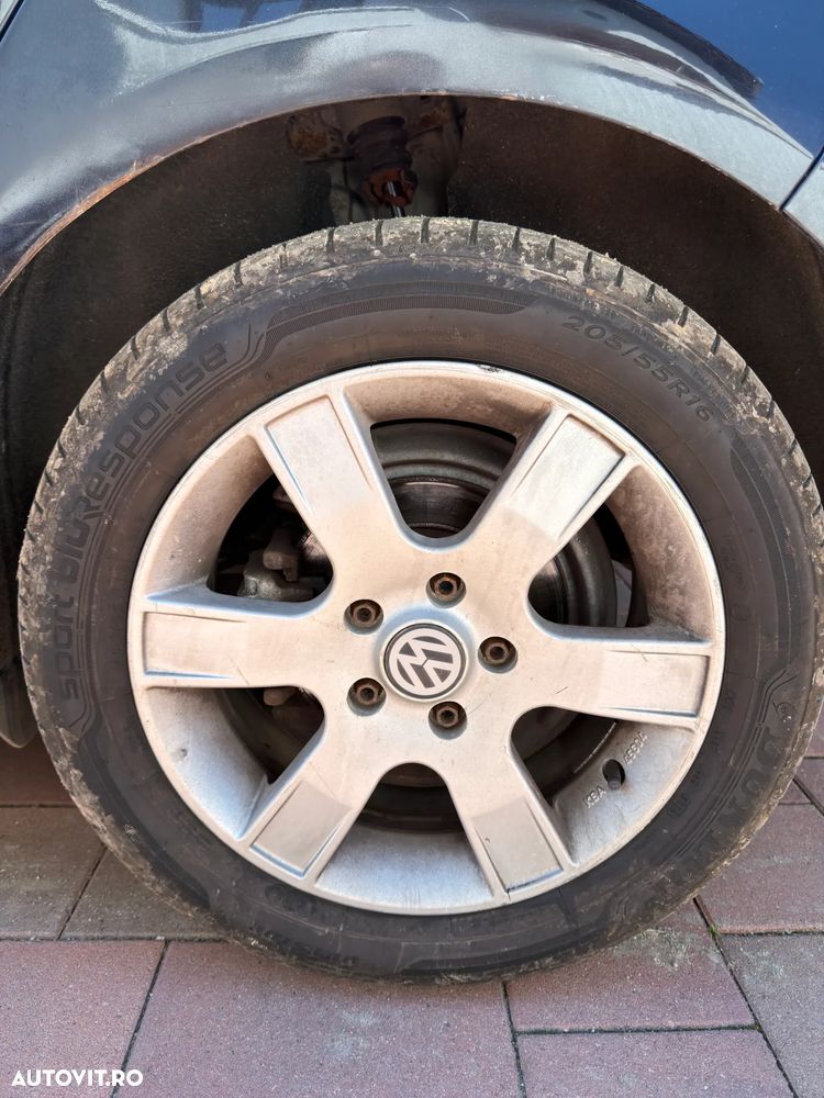 Volkswagen Golf 2.0 TDI Comfortline DSG - 14