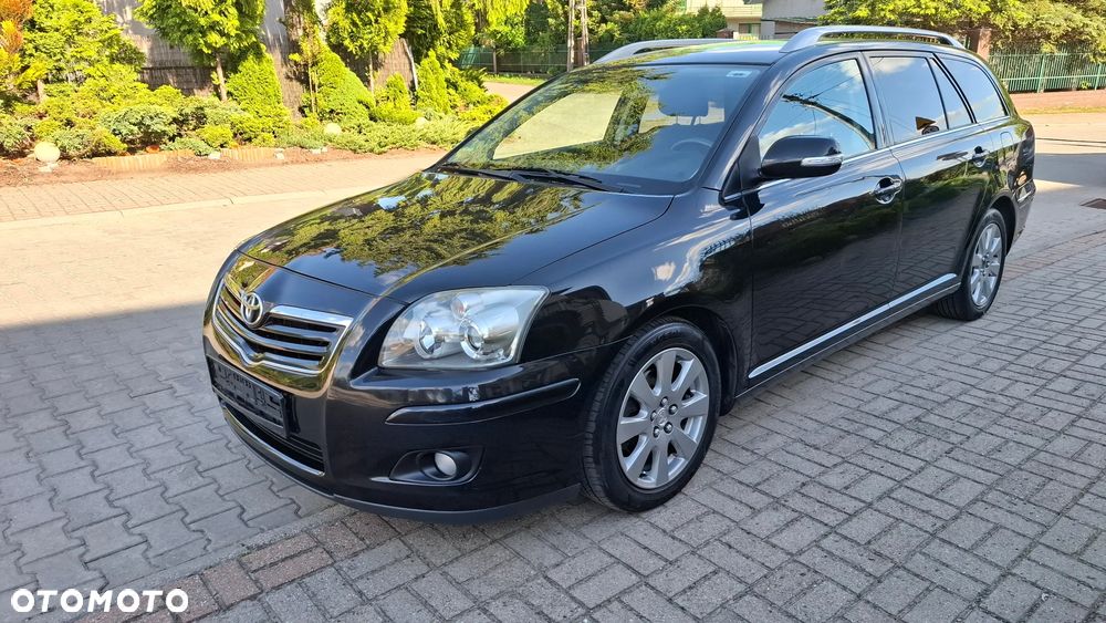 Toyota Avensis 1.8 VVT-i Sol Premium - 1
