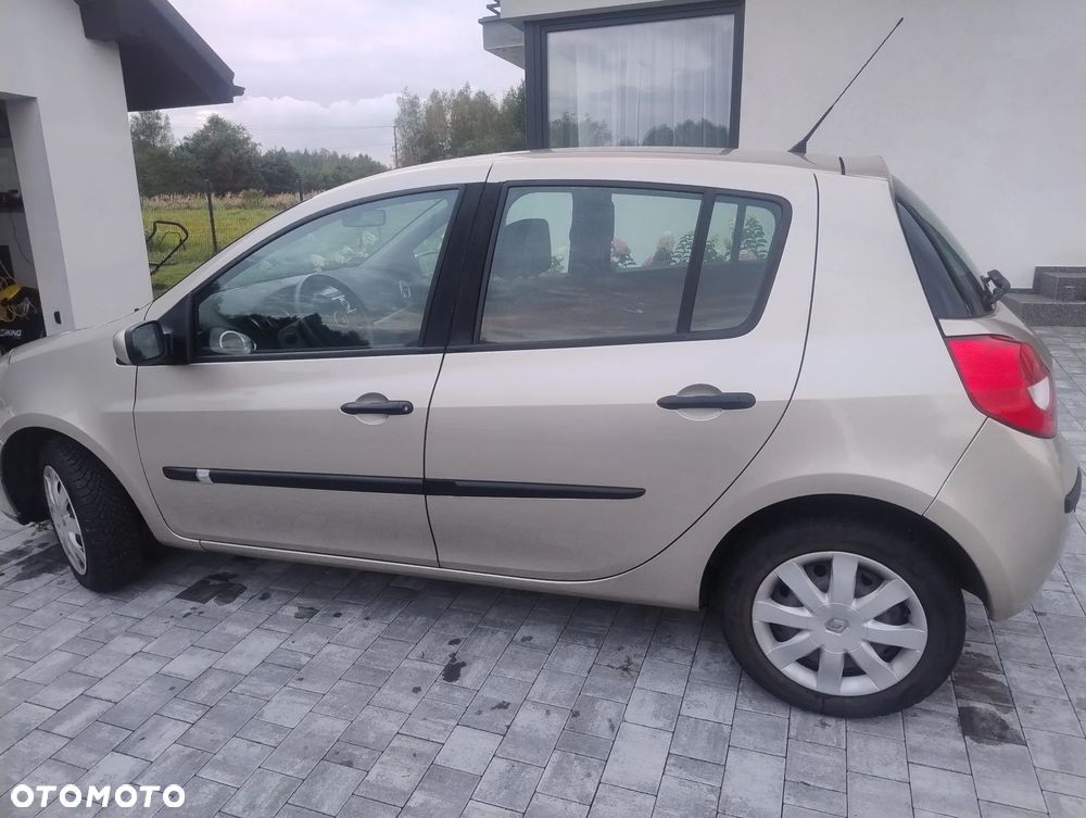Renault Clio 1.2 16V Exception - 3