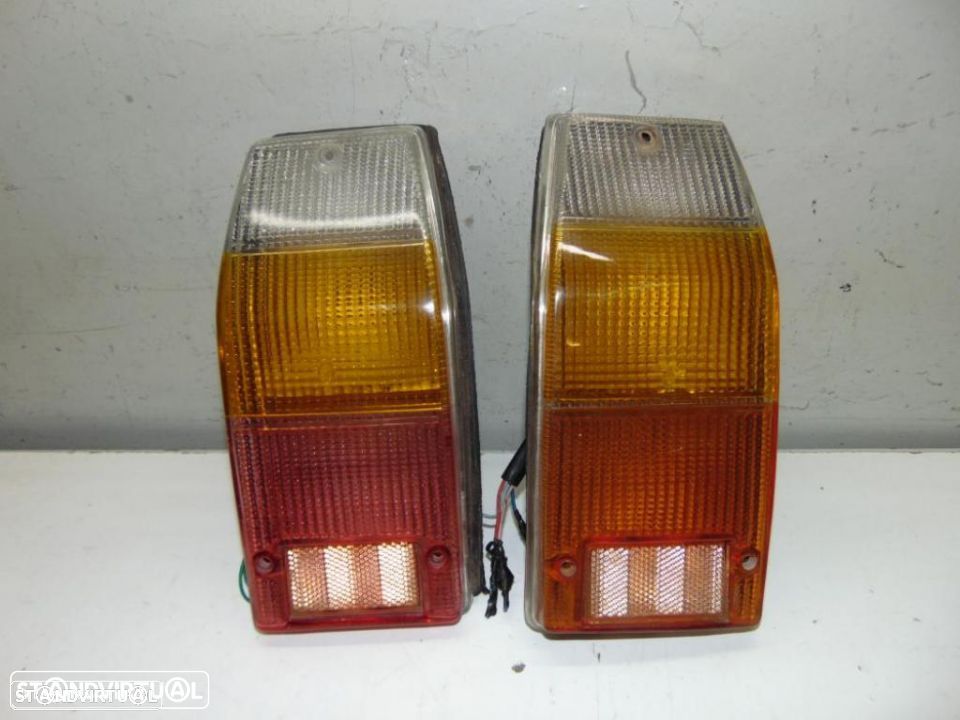 Peugeot 504 carrinha farolins de trás - 1