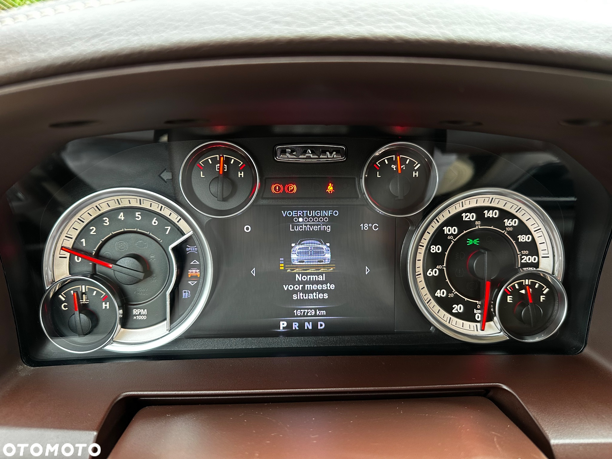Dodge RAM 1500 5.7 4x4 - 17
