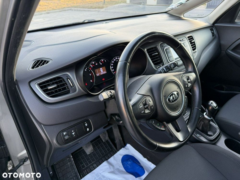 Kia Carens 1.7 CRDi Vision - 19