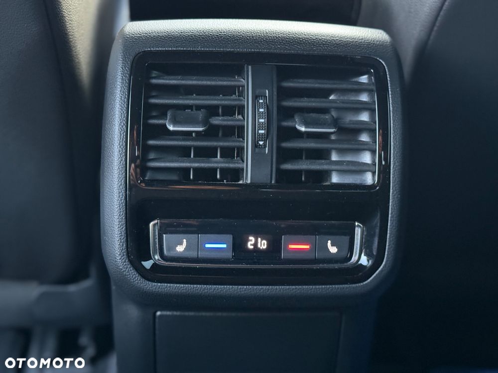 Volkswagen Arteon 2.0 TSI R-Line DSG - 23