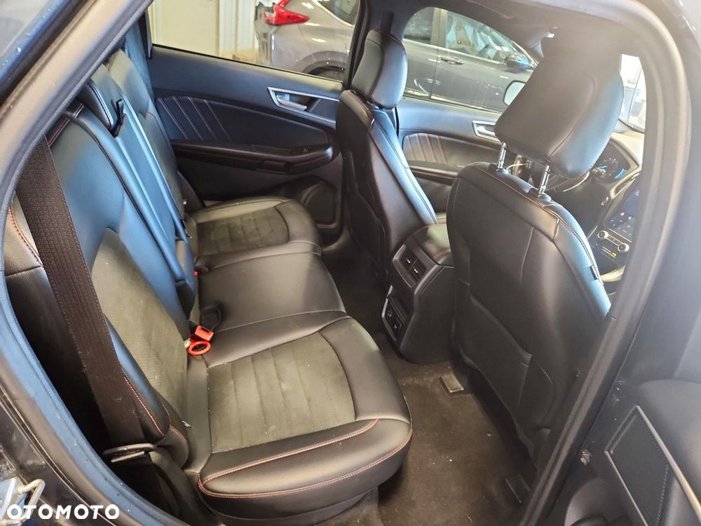 Ford Edge - 12