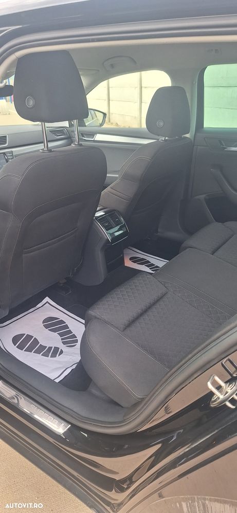 Skoda Superb 2.0 TDI DSG Style - 17