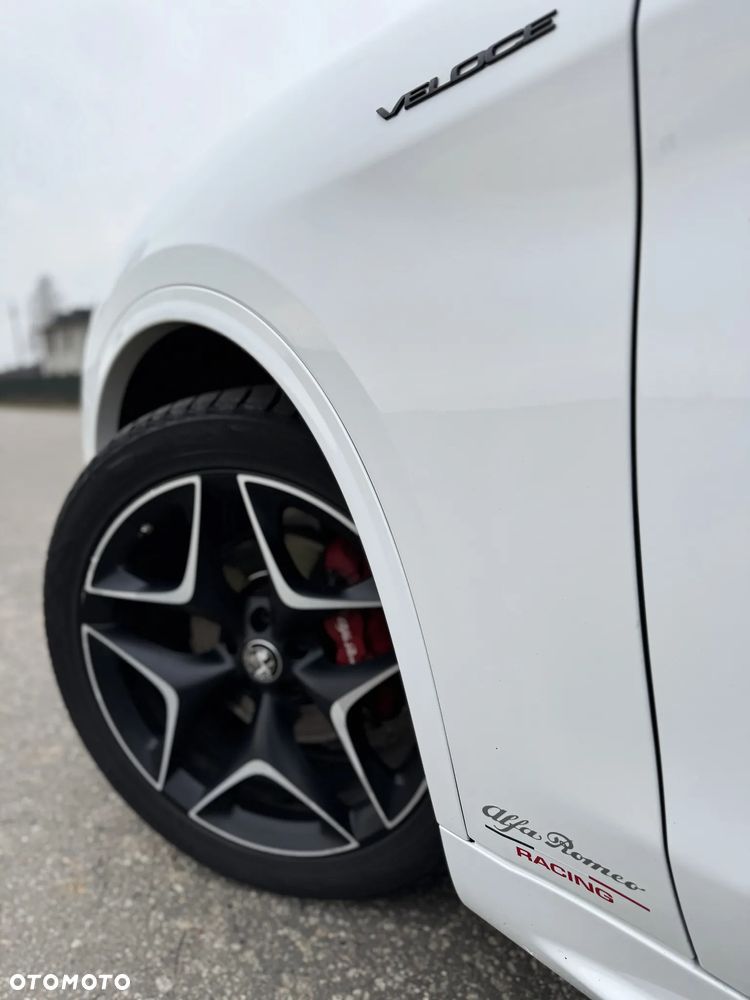 Alfa Romeo Stelvio 2.0 Turbo 16V AT8-Q4 Veloce - 16