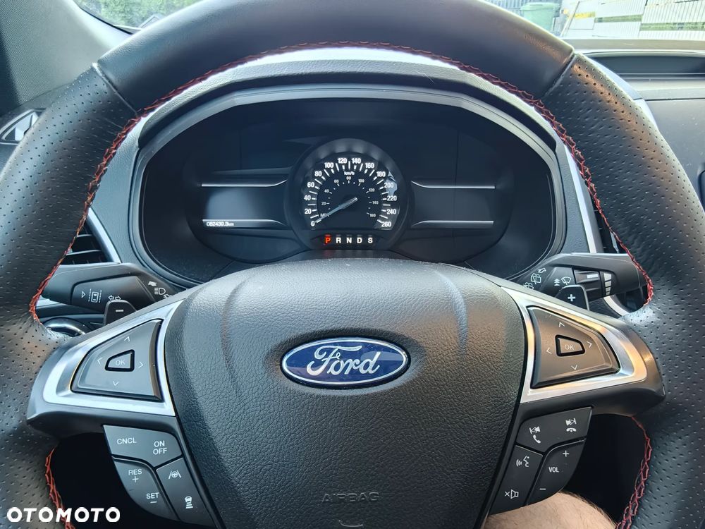 Ford Edge 2.0 EcoBlue Bi-Turbo 4x4 ST-LINE - 36