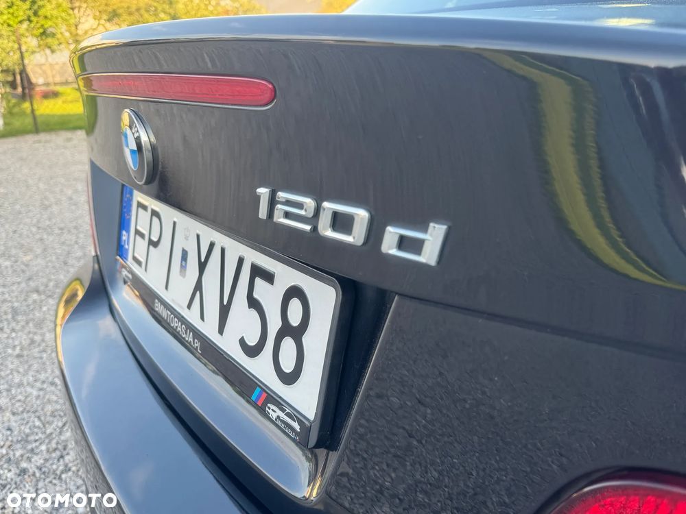 BMW Seria 1 120d DPF Edition Sport - 12