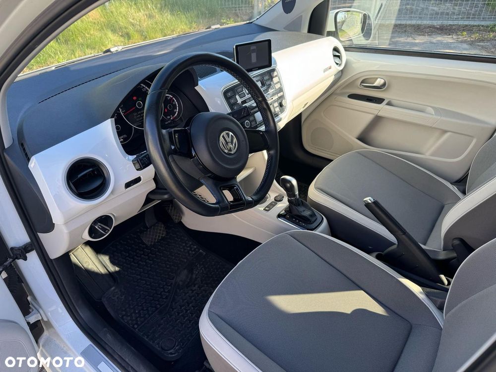Volkswagen up! e-up - 7