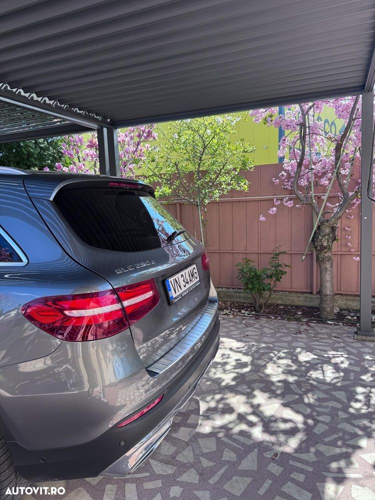 Mercedes-Benz GLC - 10