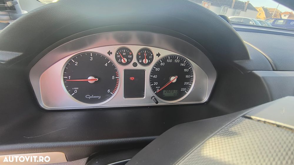 Ford Galaxy TDI Ambiente - 11