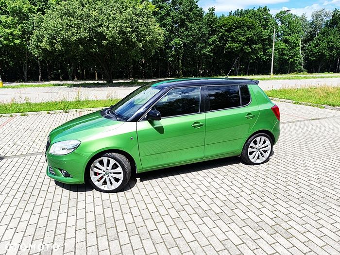 Skoda Fabia 1.4 TSI DSG RS - 4