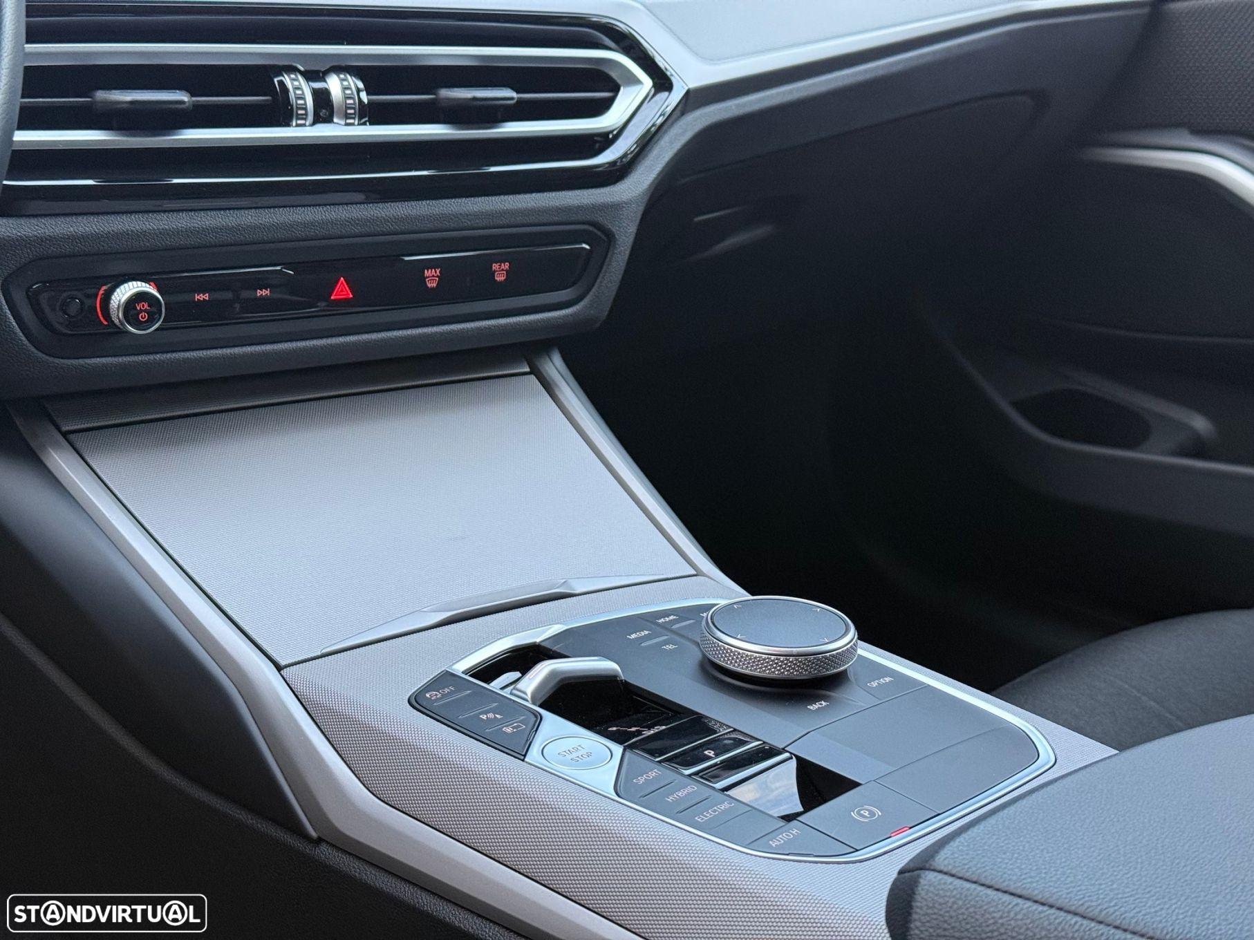 BMW 320 e Touring Corporate Edition Auto - 39