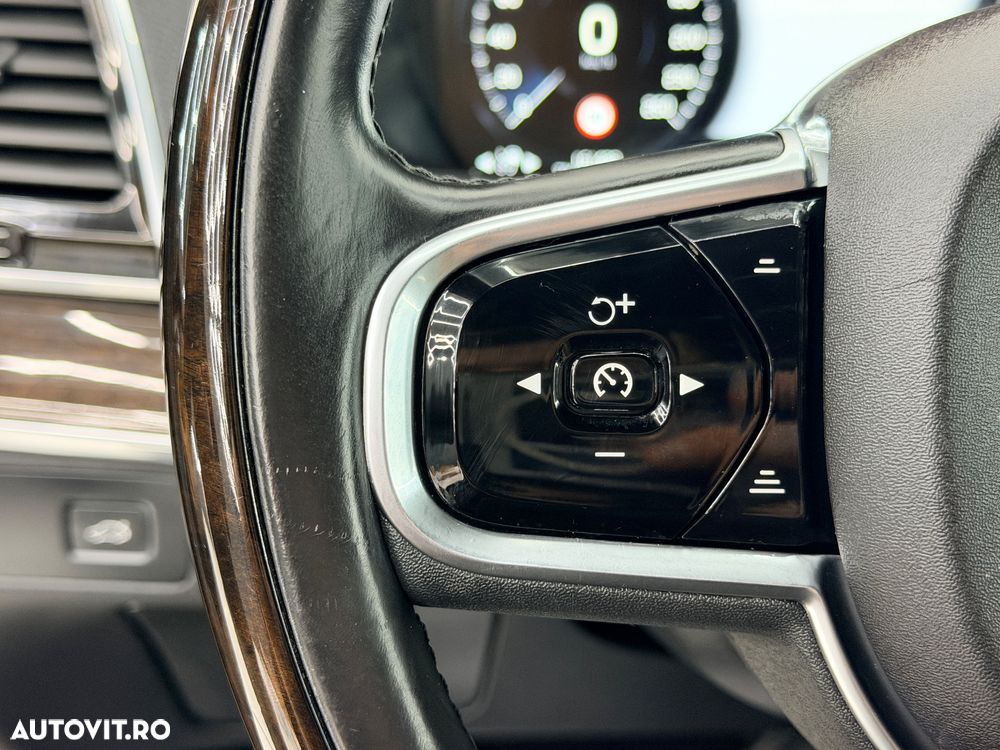 Volvo XC 90 T5 AWD Geartronic Inscription - 35