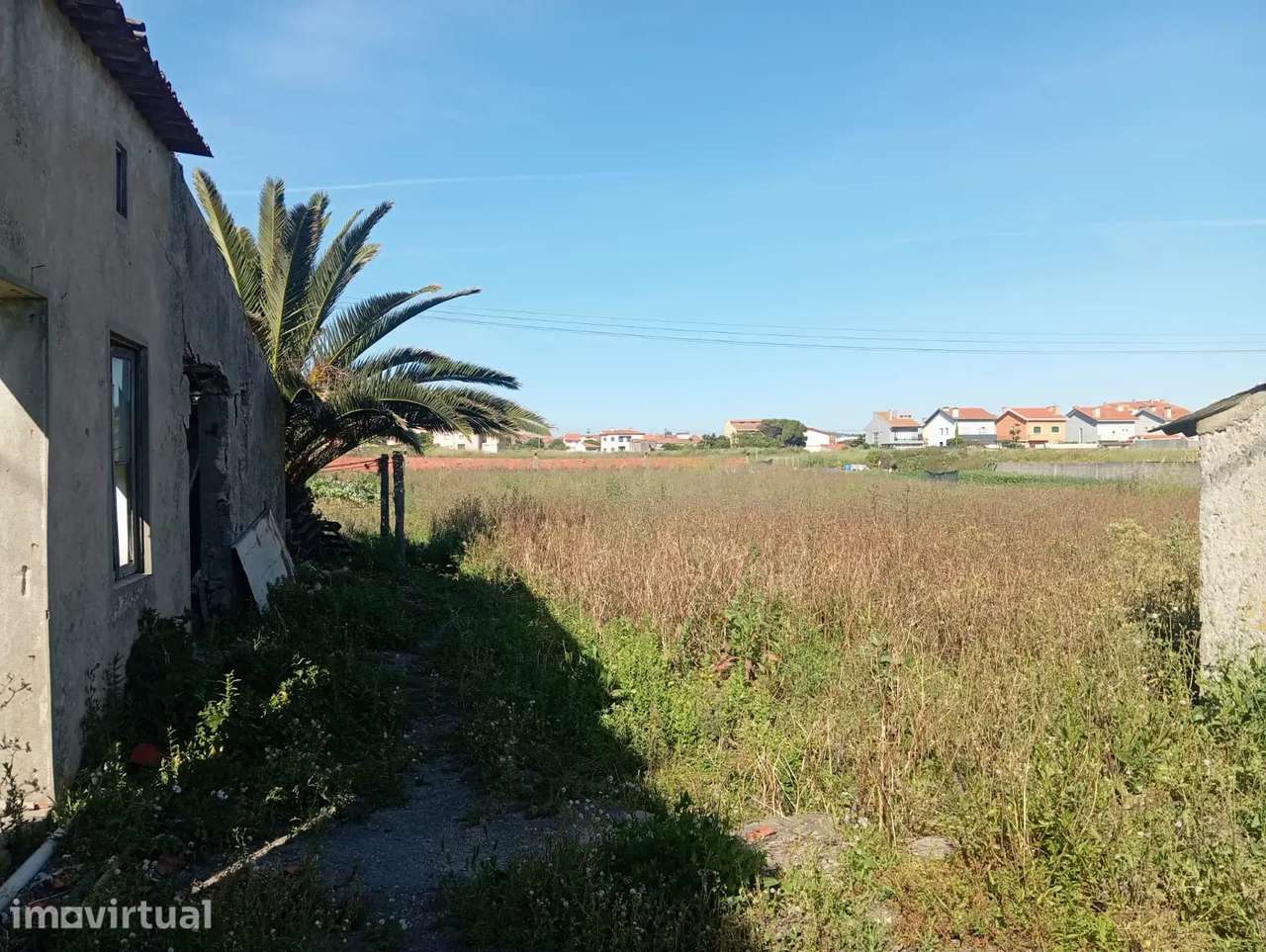 Moradia em Ruína com Excelente Potencial de Construção – Aver-o-Mar, P - Grande imagem: 4/32