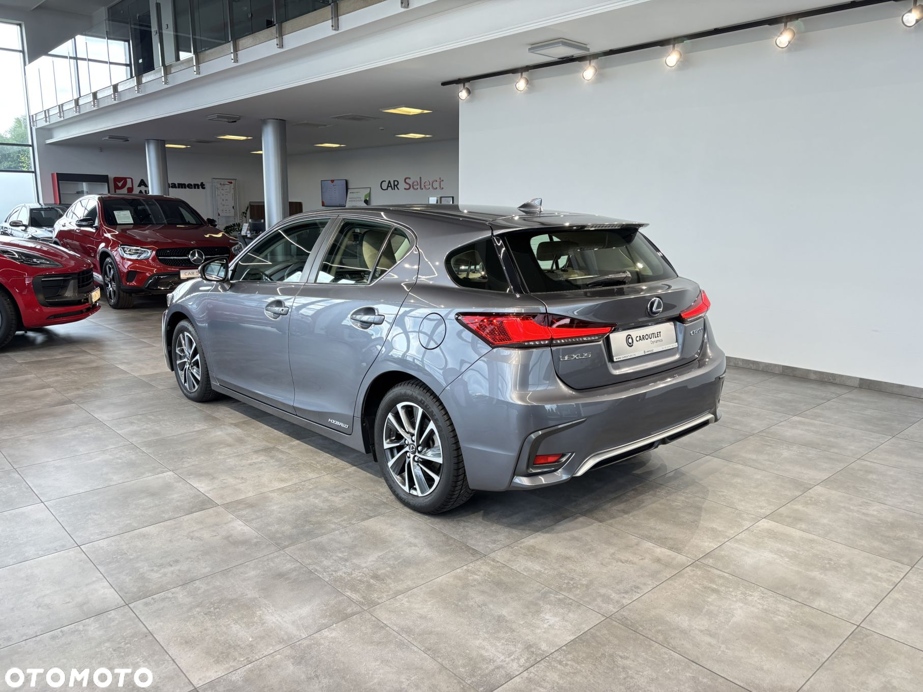 Lexus CT - 7