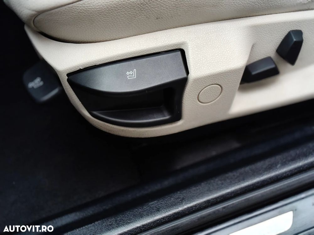 BMW Seria 5 520d Gran Turismo - 35