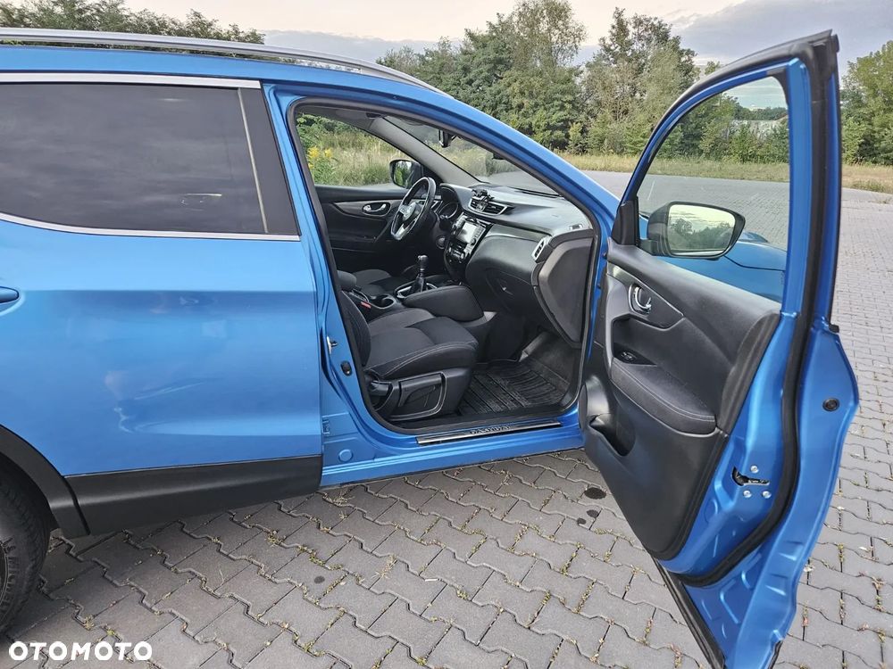 Nissan Qashqai 1.2 DIG-T N-Connecta EU6 - 11