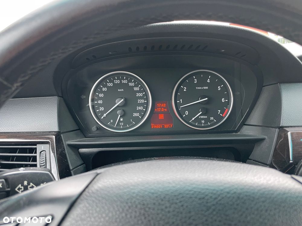 BMW Seria 5 523i Edition Exclusive - 14
