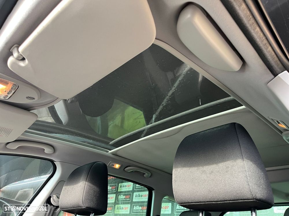 Peugeot 308 SW 1.6 e-HDi Allure CVM6 - 23