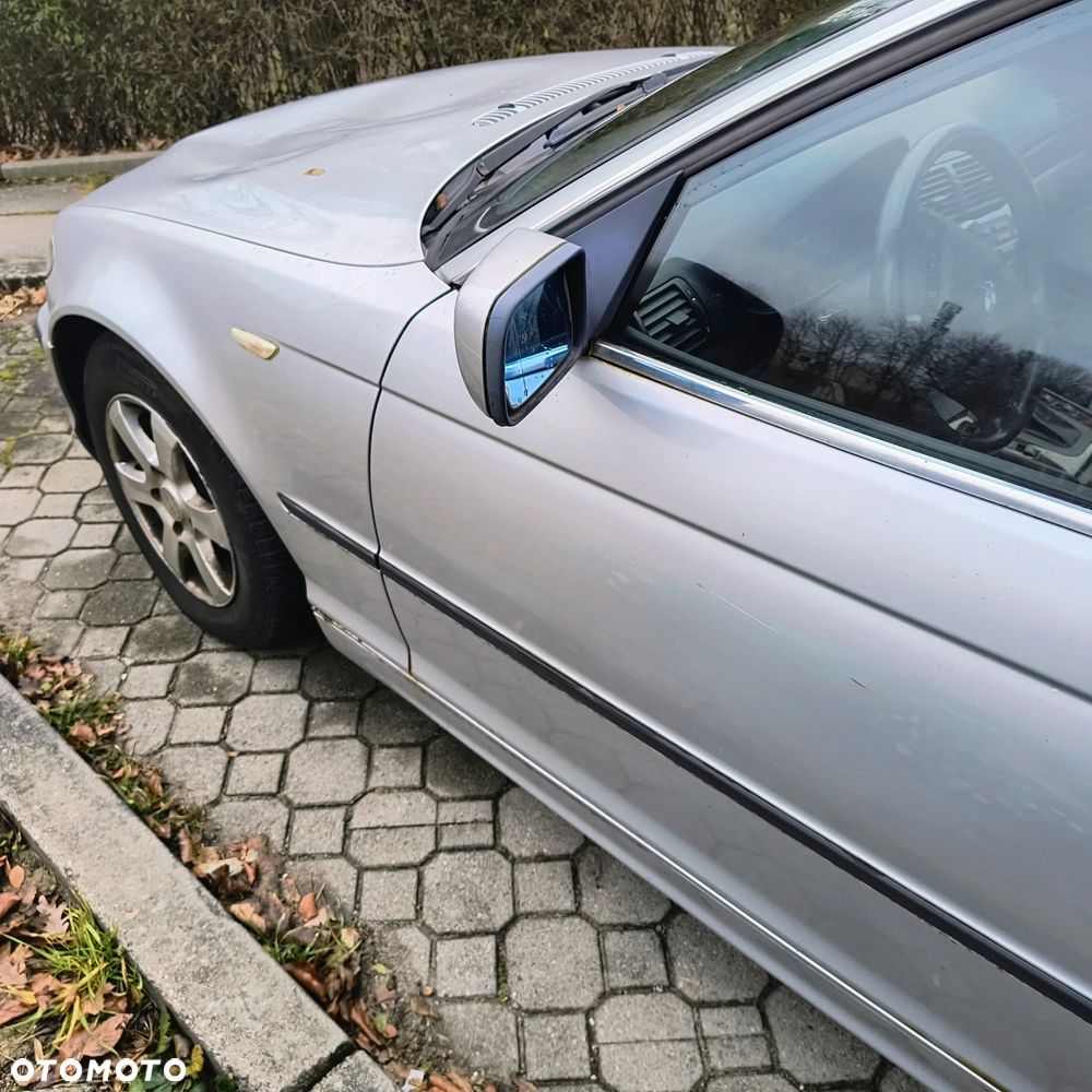 BMW Seria 3 318i - 6