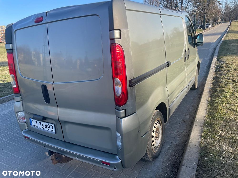 Opel Vivaro - 12