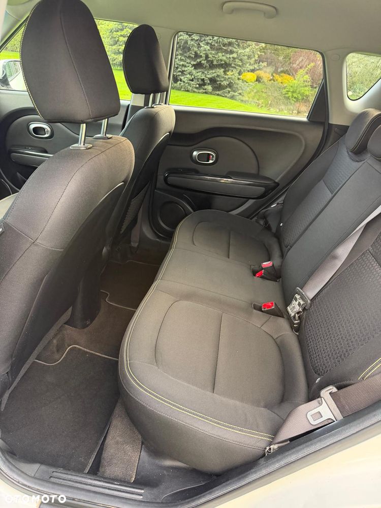 Kia Soul 1.6 CRDI Dream-Team Edition - 12