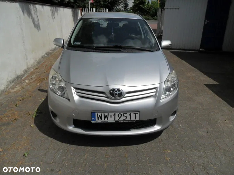 Toyota Auris 1.4 D-4D Luna - 10