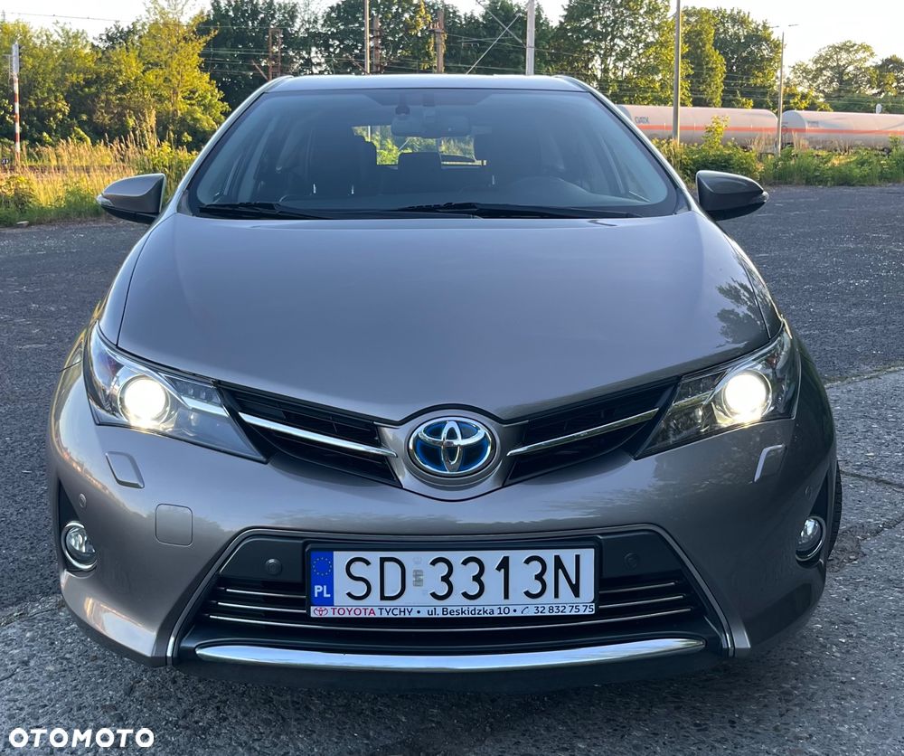 Toyota Auris 1.8 HSD Prestige NAVI - 2