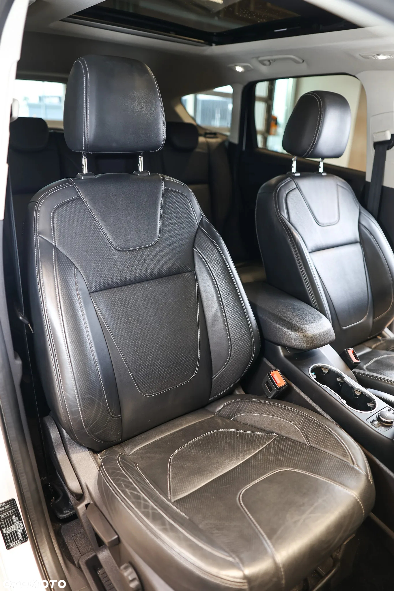Ford Kuga 1.5 EcoBoost 4WD Titanium - 19