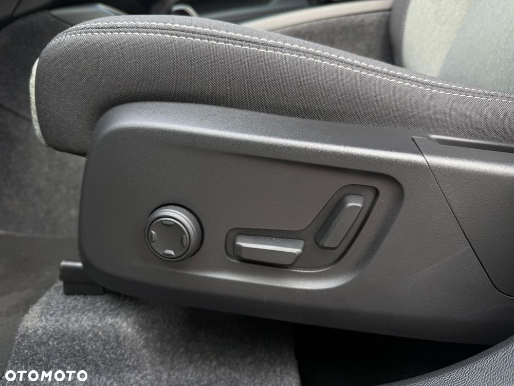 Volvo XC 40 - 24
