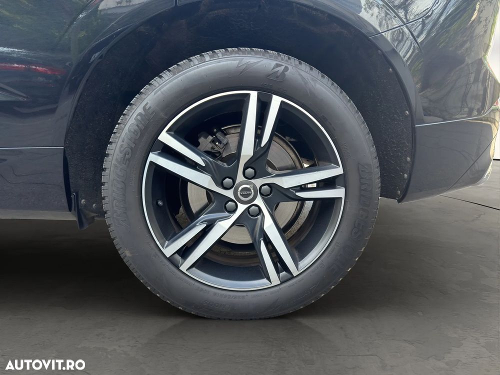 Volvo XC 60 D5 AWD Geartronic RDesign - 21
