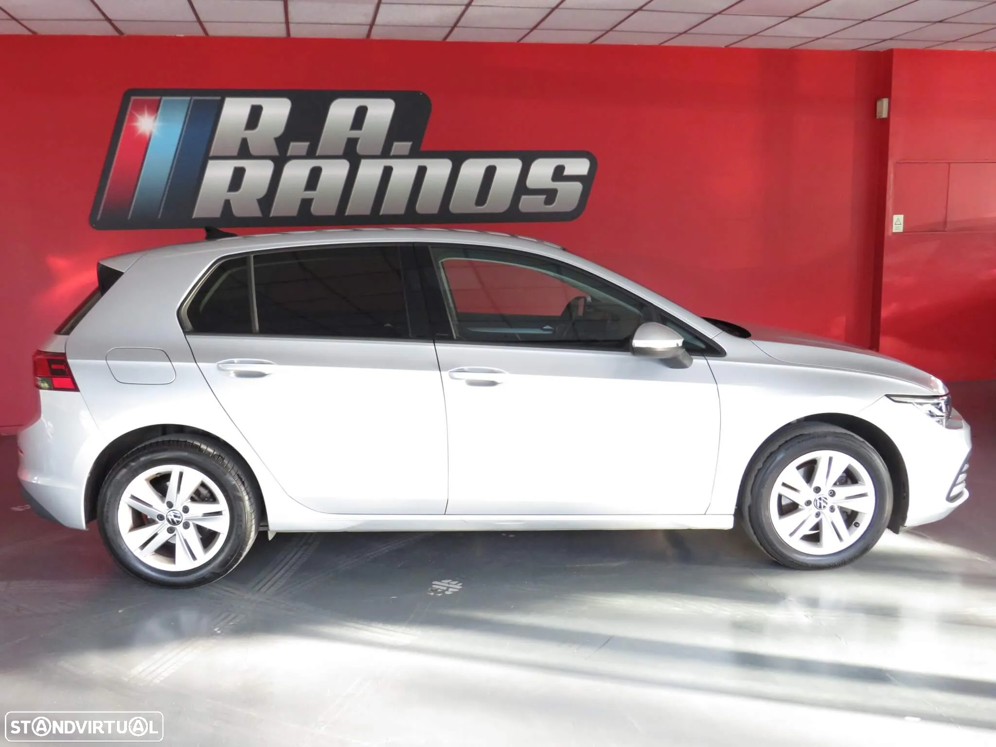 VW Golf 1.0 eTSI Life DSG - 5