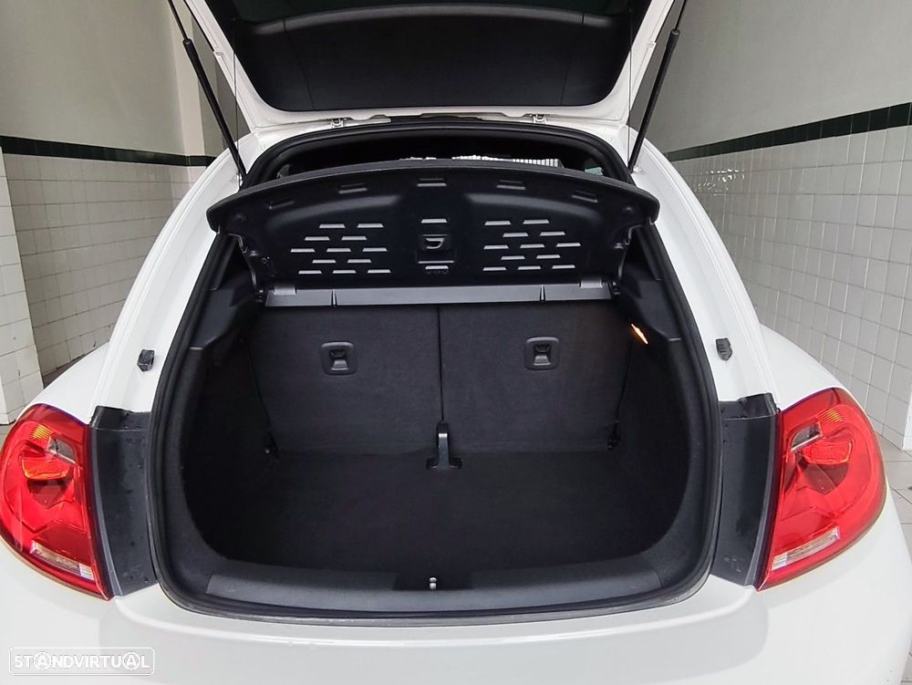 VW New Beetle 1.6 TDi Design - 16