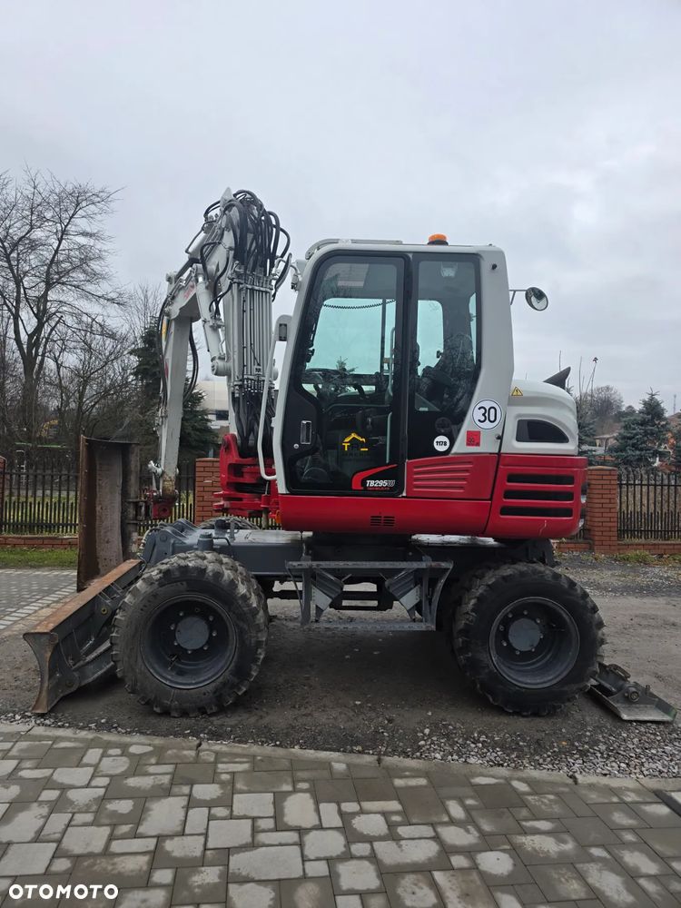 Takeuchi TB 295W Powertilt - 8