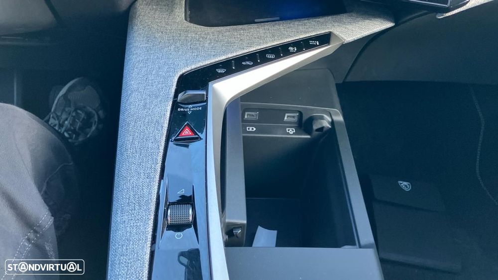 Peugeot E-3008 73 kWh Allure - 9