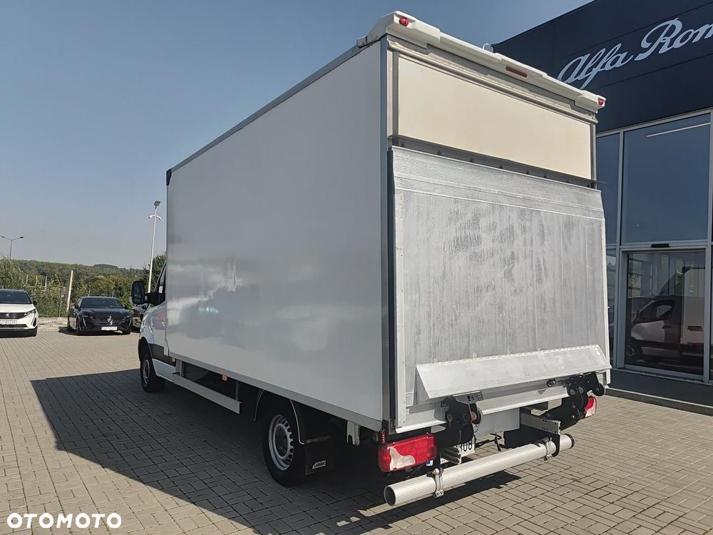 Mercedes-Benz Sprinter - 8