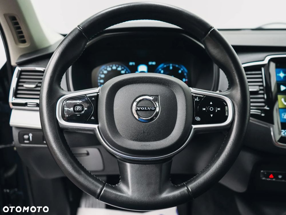 Volvo XC 90 B5 D AWD Geartronic Momentum Pro - 19