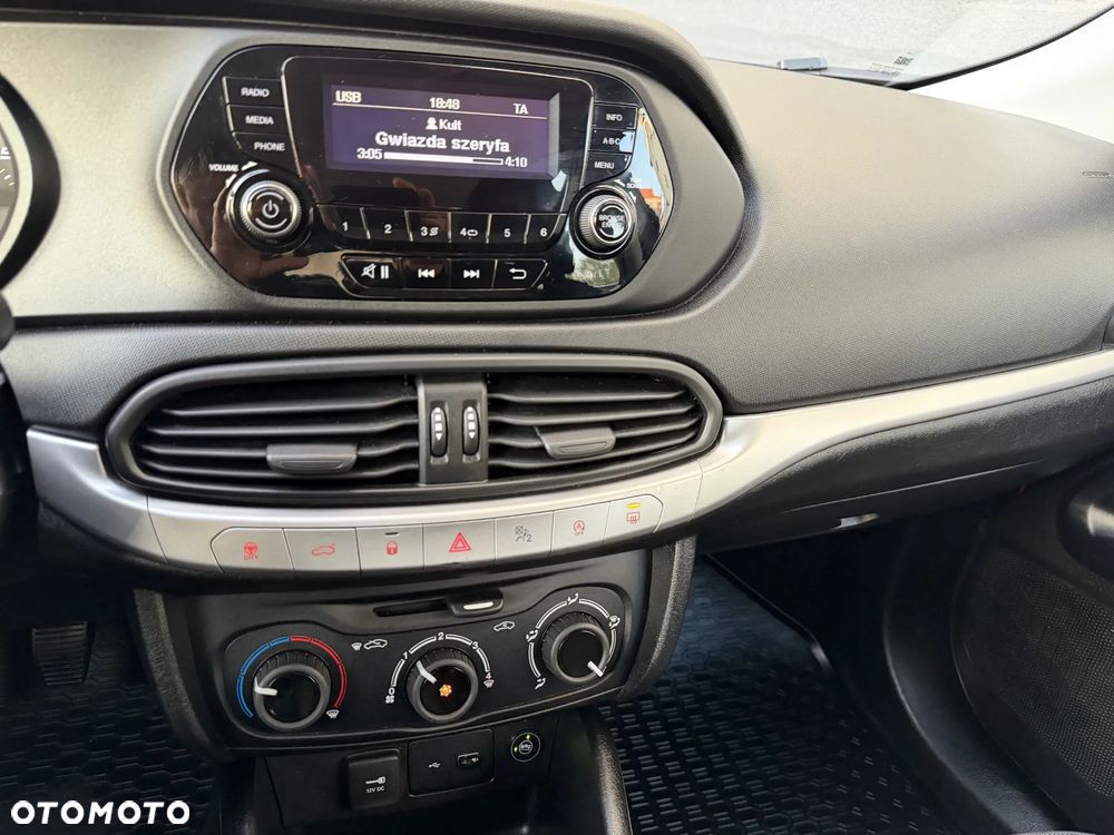 Fiat Tipo - 10