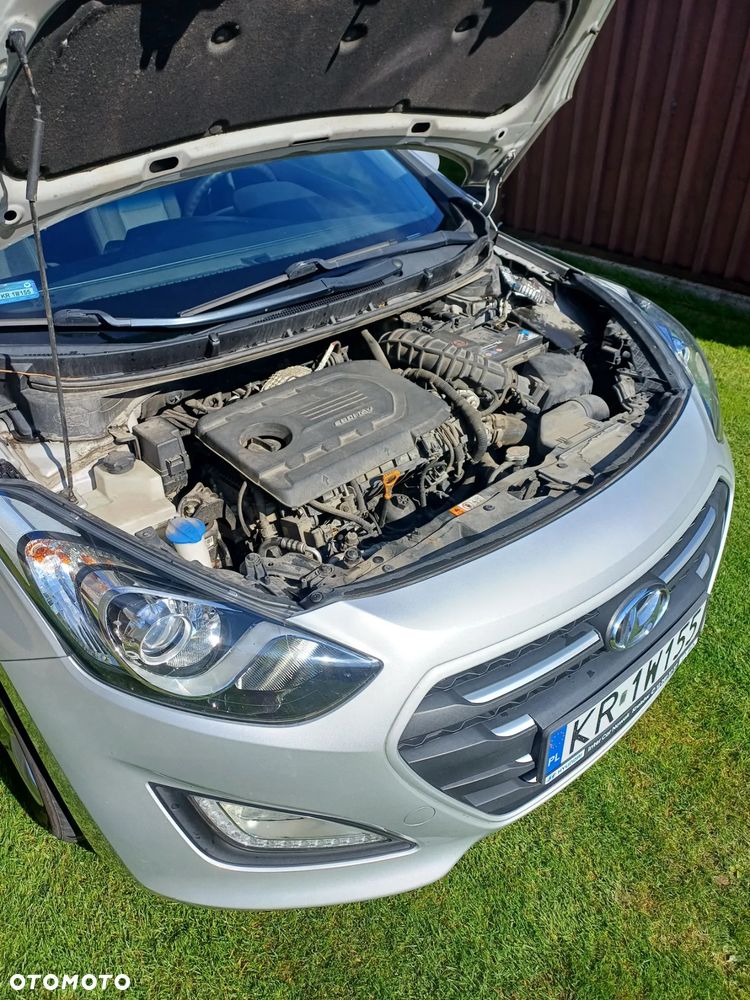 Hyundai i30 1.4 CRDi Classic + - 11