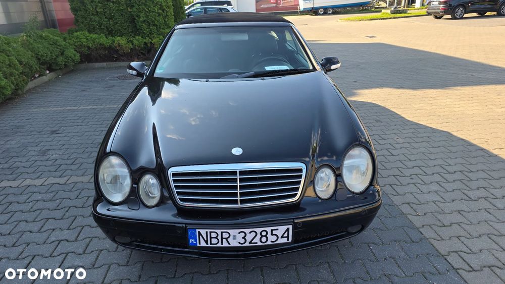 Mercedes-Benz CLK 320 - 2