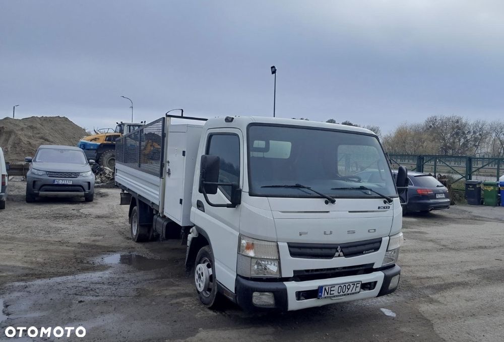 Mitsubishi Fuso Center - 6