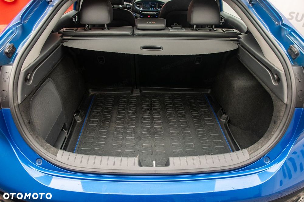 Hyundai IONIQ - 36