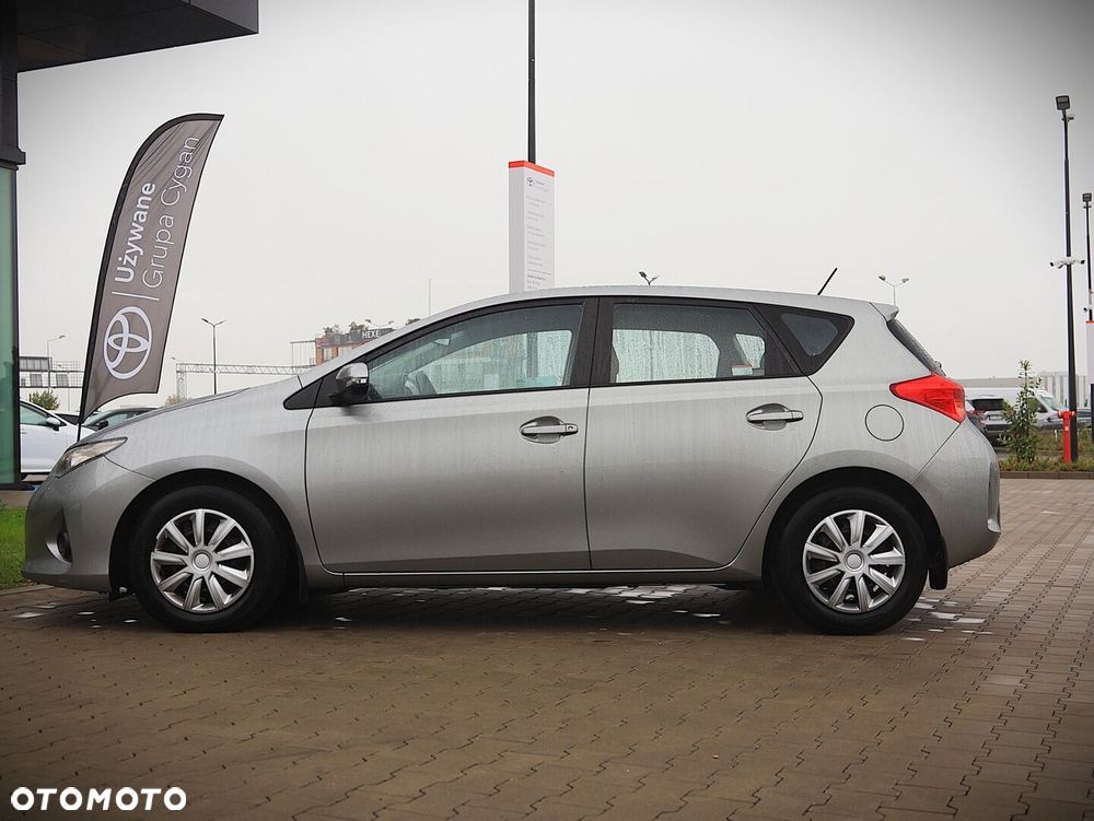 Toyota Auris 1.4 D-4D Active - 6