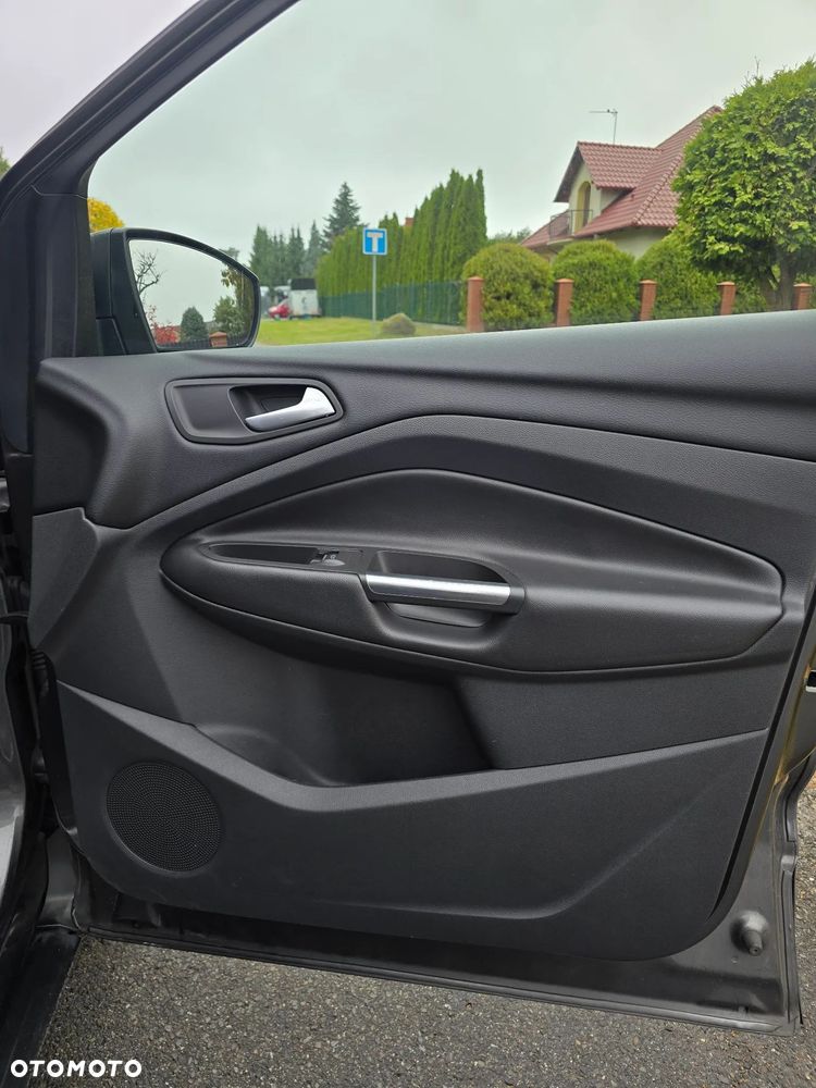Ford Kuga 2.0 TDCi AWD ST-Line - 22