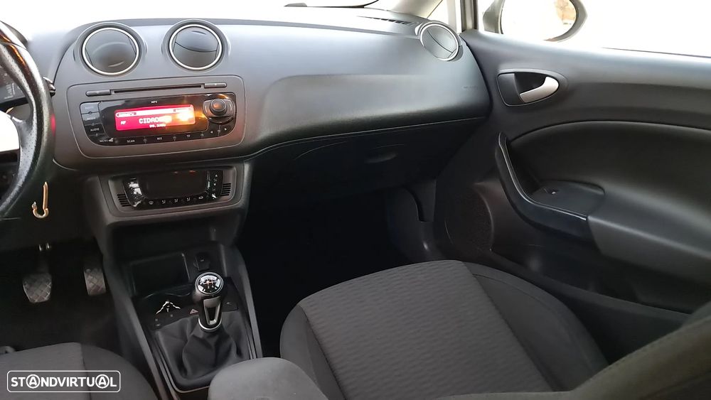 SEAT Ibiza 1.6 TDI Sport DPF - 20