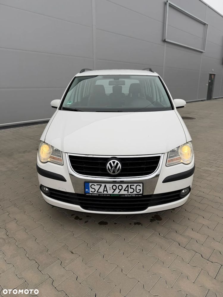 Volkswagen Touran - 6