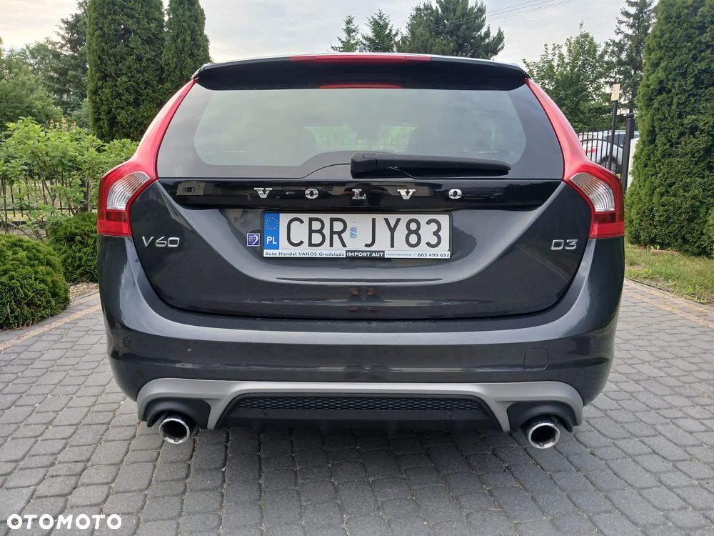 Volvo V60 D3 R-Design Momentum - 14